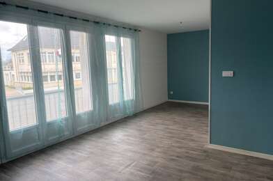 Appartement 3 pièces 840 €