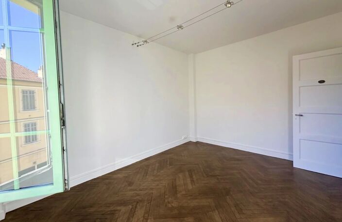 Cannes - République - Appartement 2 pièces — photo 5