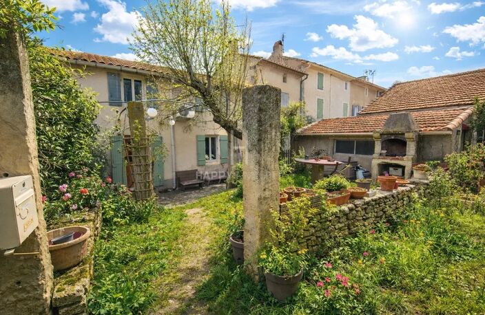 Maison de village avec jardin — photo 2
