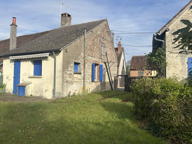 Maison de village à rénover - Clémont — photo du bien