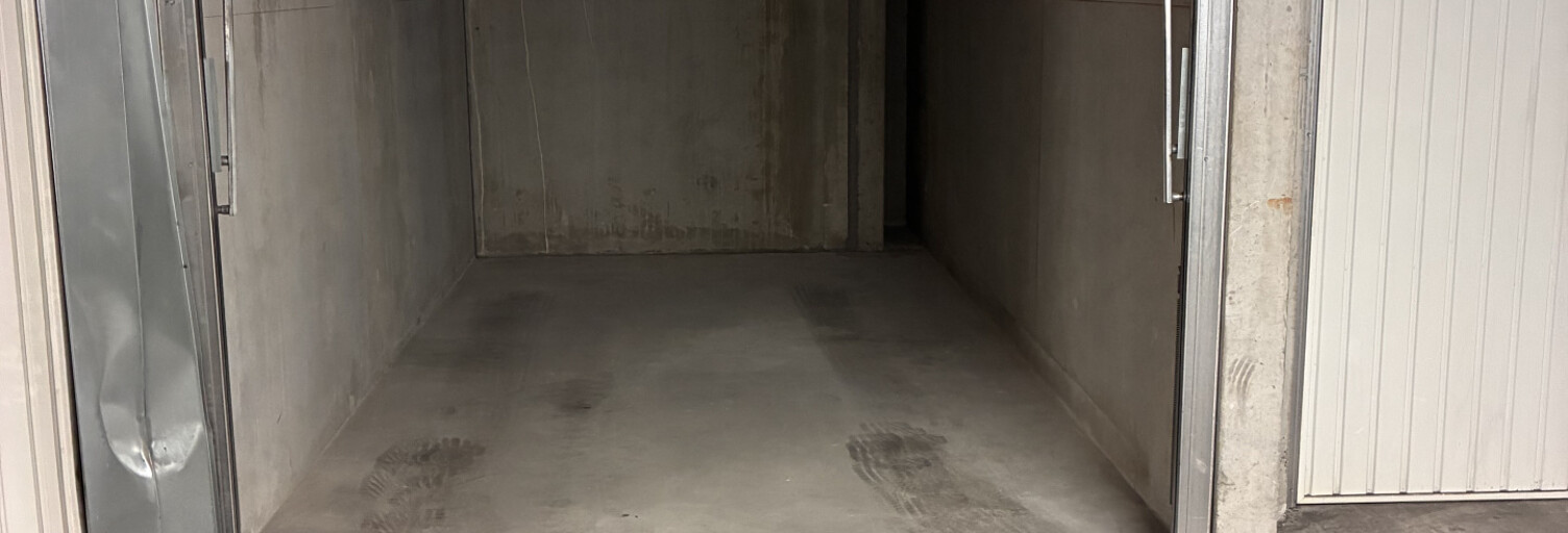 Garage  12 m² à louer à Marseille 2 (13002)