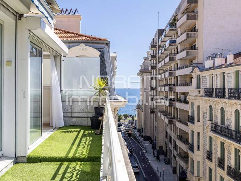 Nice – Carré d’Or |À 5 minutes de la Promenade des Anglais : duplex d’exception avec balcon et terrasse — photo 1