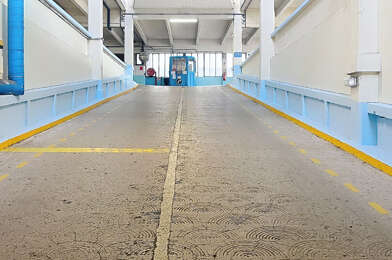 Garage  110 €