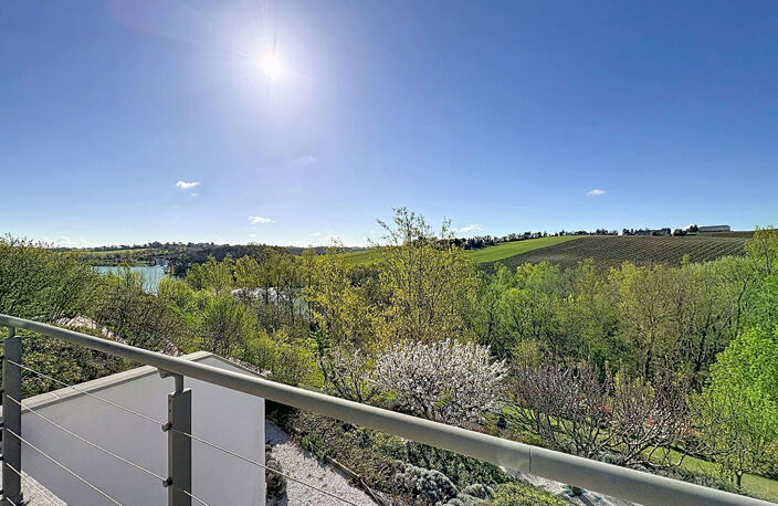 Maison contemporaine 6 pièces à vendre à Nailloux avec vue dégagée sur lac — photo 5