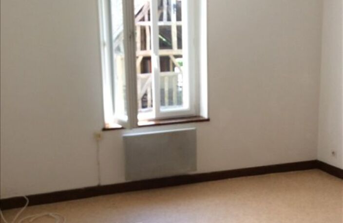 APPARTEMENT ANCIEN ST FARGEAU - 3 pièce(s) - 62 m2 — photo 5
