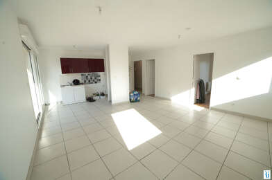 Appartement 3 pièces 731 €