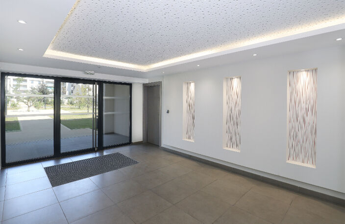 T2 - La Duranne - Terrasse et garage — photo 2