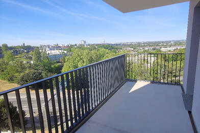 Appartement 3 pièces 925 €