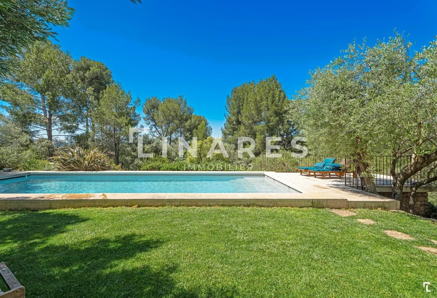 GARLABAN VIEW - Villa d'exception T7 de  220 m² - Jardin 6 500 m — photo 1