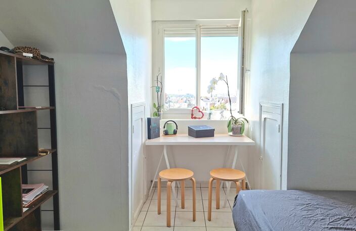 Studio meublé  avenue de Grammont — photo 2
