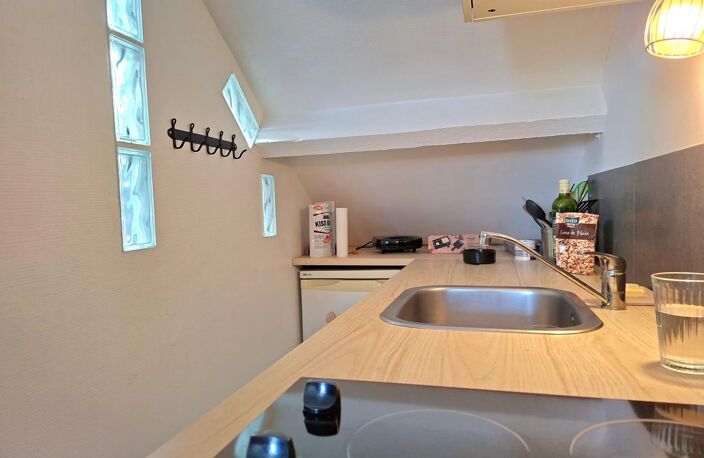 Studio meublé  avenue de Grammont — photo 4