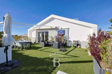 Appartement 4 pièces 690000 €