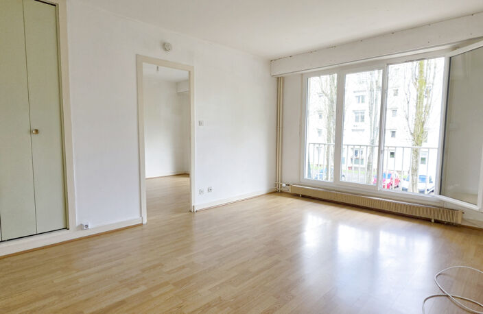 Appartement 2 pièces avec ascenseur - stationnement privatif — photo 2