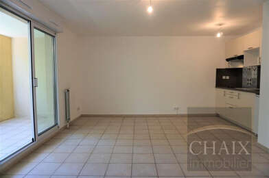 Appartement 2 pièces 824 €