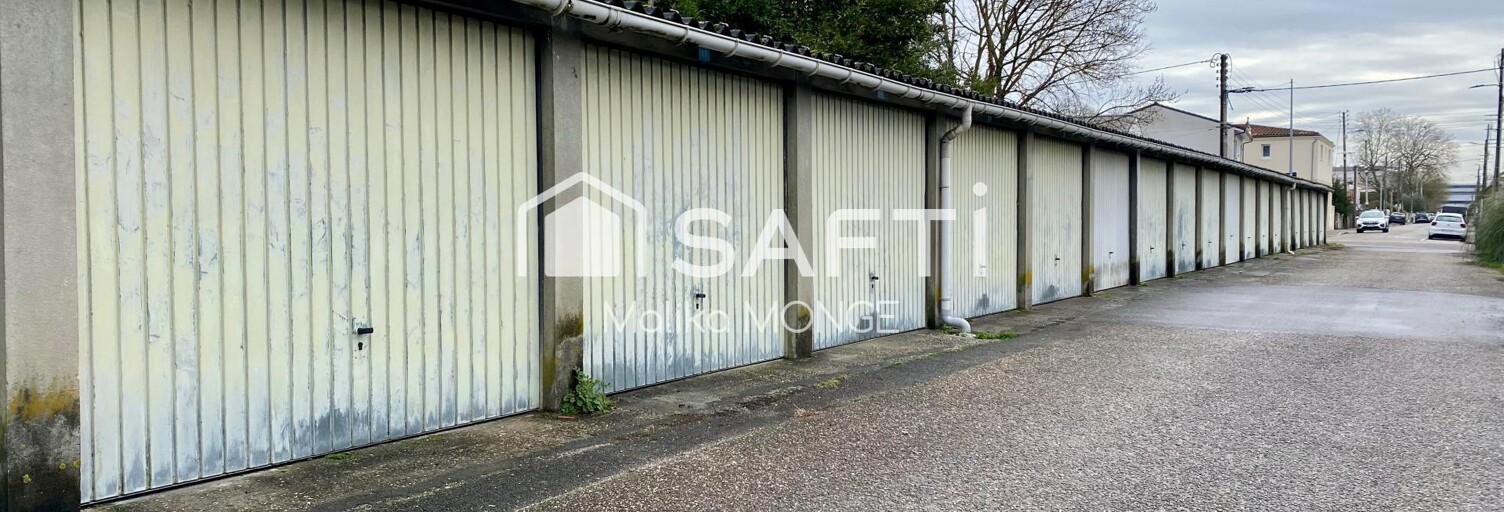 Garage   m² à vendre à Bruges (33520)