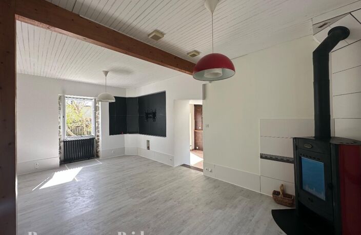 PLOUGONVELIN-maison 6 pièces — photo 3