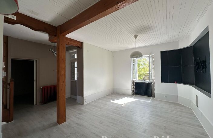 PLOUGONVELIN-maison 6 pièces — photo 4
