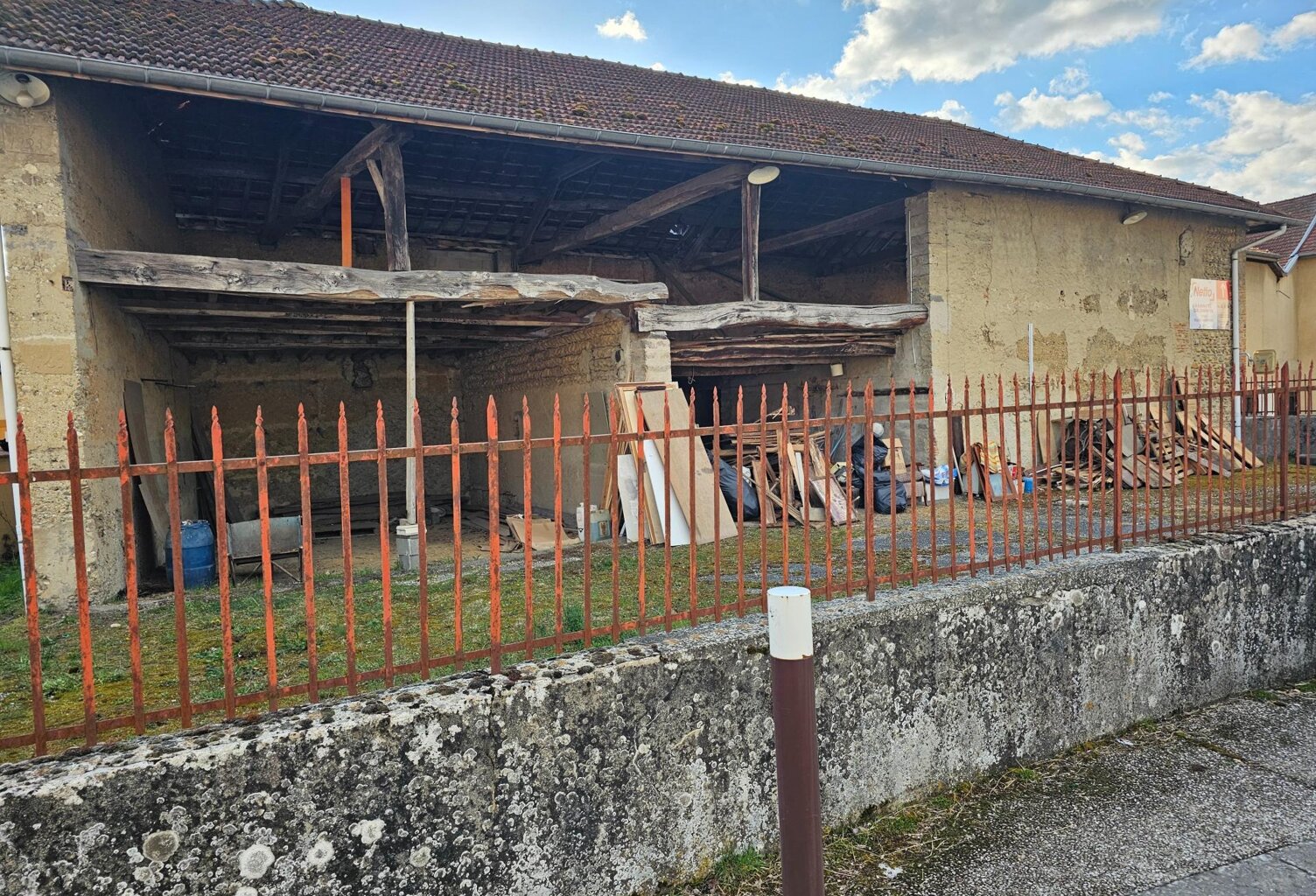 À Vendre  GRANGE à  Rénover 240 m²   EYDOCHE  38960 — photo 1