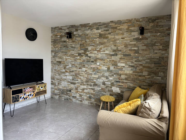 Appartement rénové, 2 chambres, 72 m2, dernier étage — photo 1