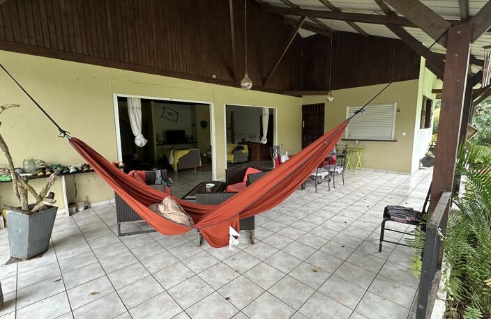 VOTRE VILLA T5 AVEC PISCINE DANS UN QUARTIER CALME ET PROCHE DE TOUTES LES COMMODITÉS — photo 4