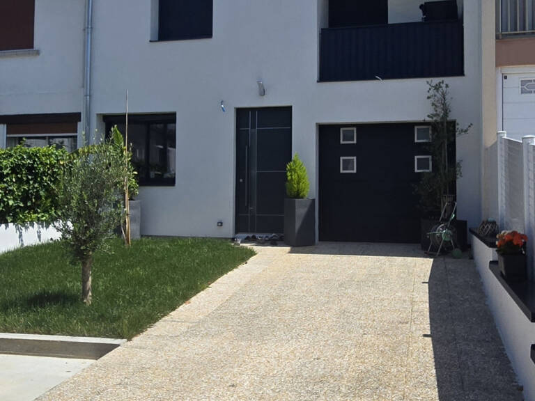 MAISON MITOYENNE RENOVEE 4 CHAMBRES AVEC GARAGE A SENNECEY L — photo 1