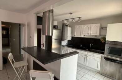 Appartement 4 pièces 1063 €