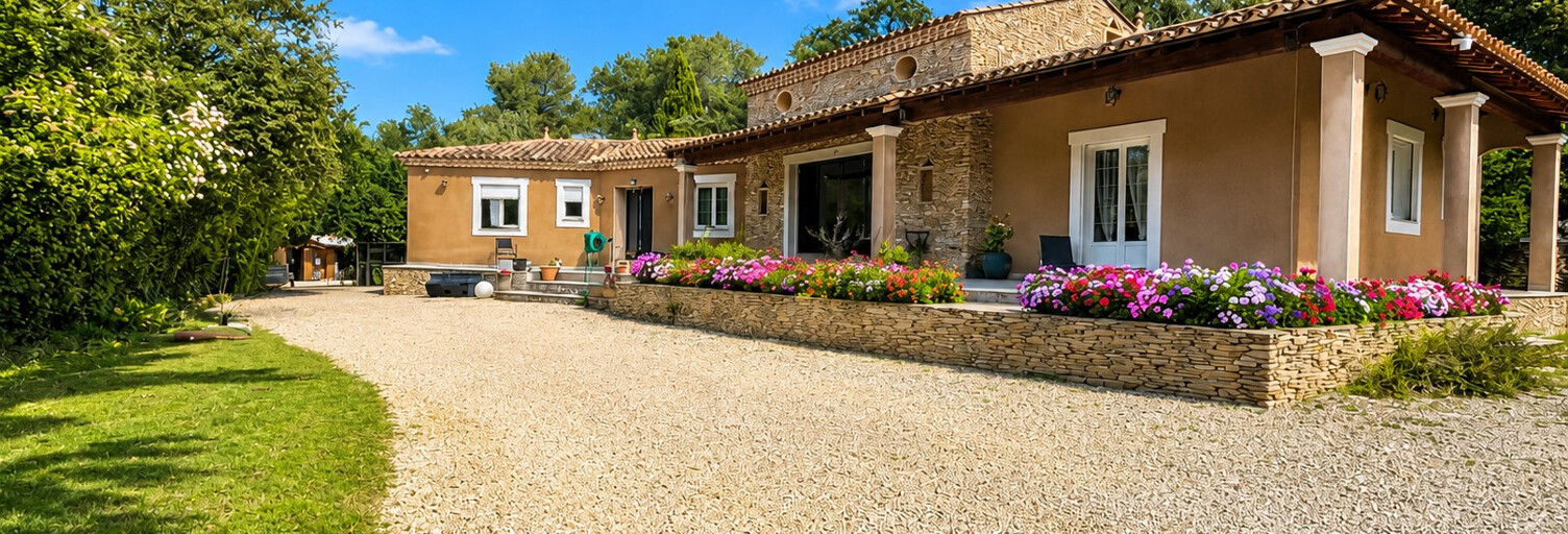Maison 12 Pièces 307 m² à vendre à Nîmes (30000)
