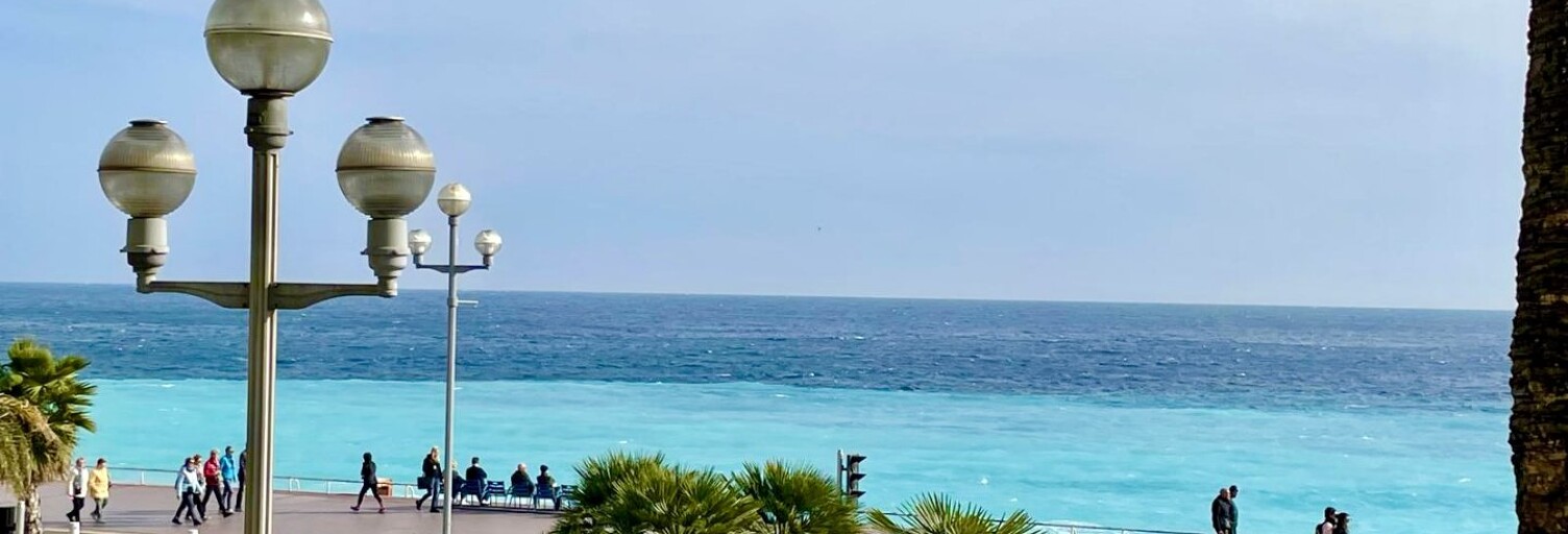 Bureau  50 m² à louer à Nice (06000)