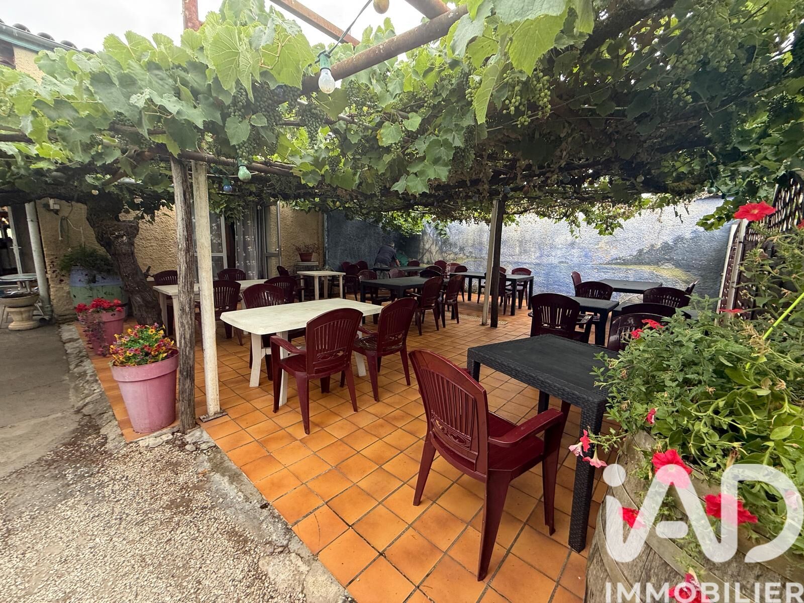 St-Antoine-De-Breuilh - 205m² - 15p. - 3ch.