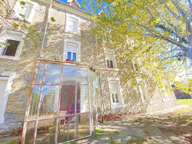 Appartement à rénover — photo du bien