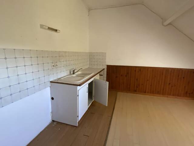 Appartement à rénover — photo du bien