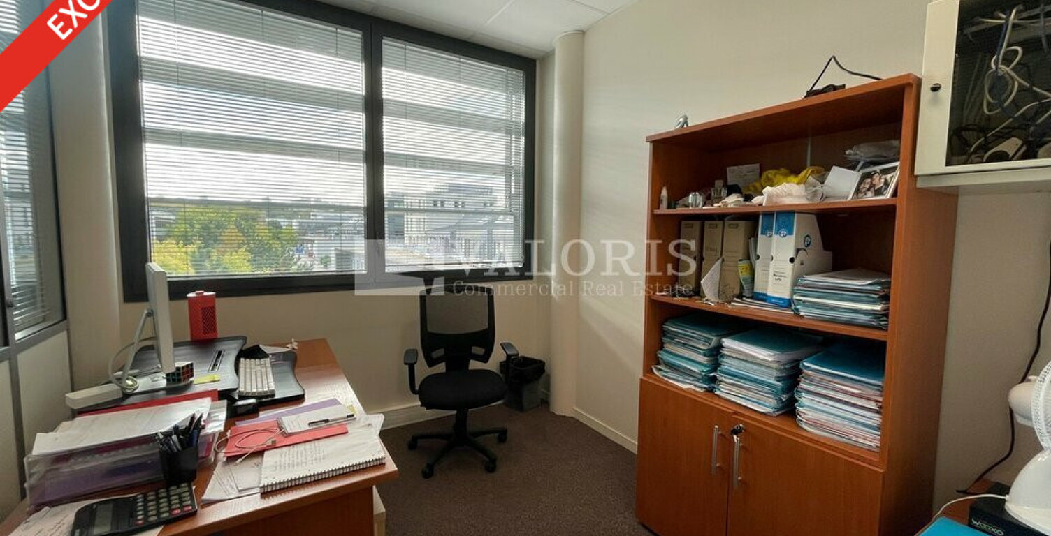 BUREAUX à LOUER — photo 1