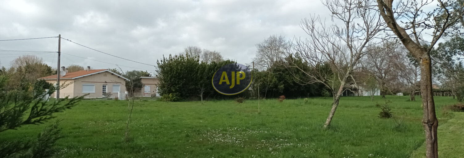 Terrain  769 m² à vendre à Talais (33590)