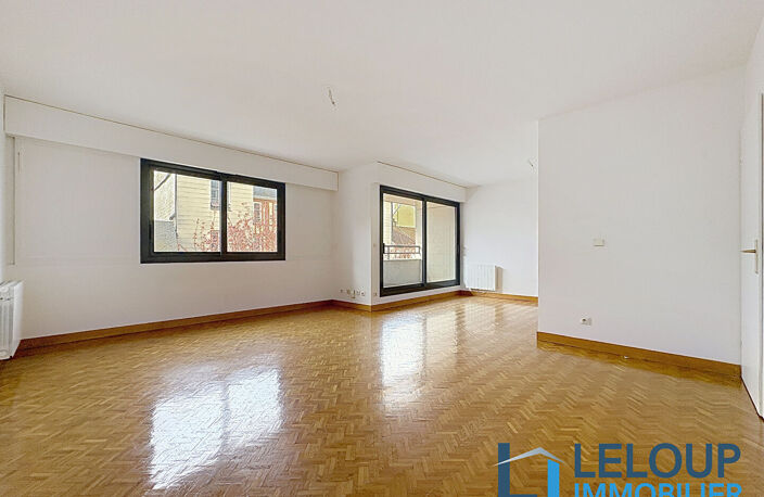 Appartement T3 87 m² Rouen hypercentre Espace du Palais - balcon, parking, résidence standing avec ascenseur — photo 2