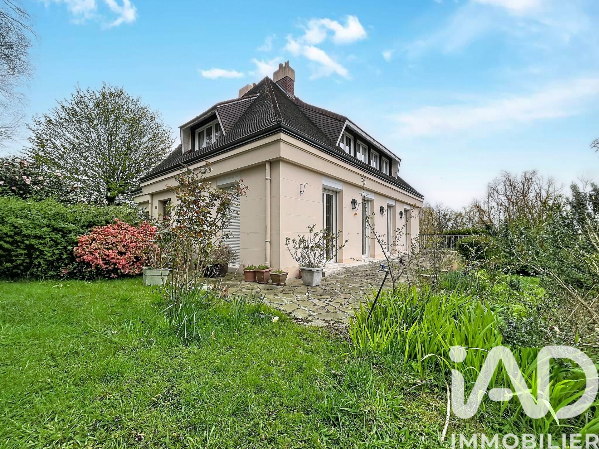 Port-Jerome-Sur-Seine - 203m² - 7p. - 4ch.