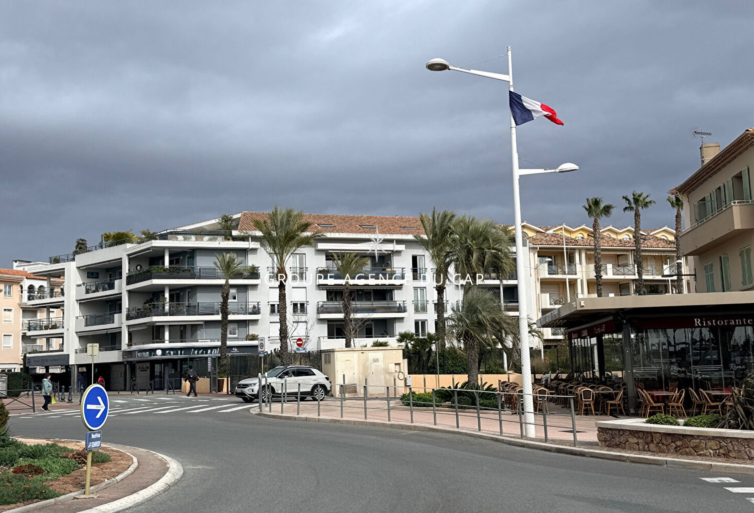 Murs commerciaux libres port  ST RAPHAEL — photo 1