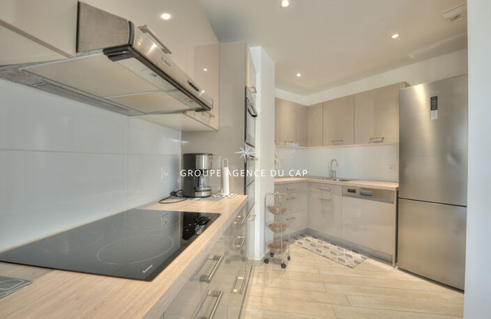 APPARTEMENT 3 PIÈCES PORT FRÉJUS  PLAGES À PIED — photo 3
