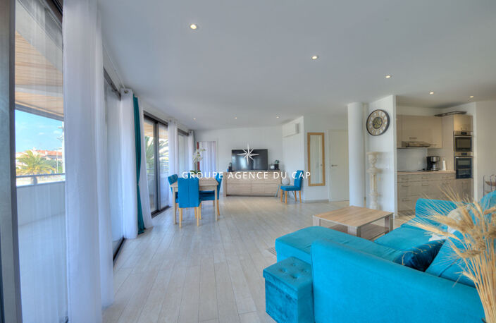 APPARTEMENT 3 PIÈCES PORT FRÉJUS  PLAGES À PIED — photo 5