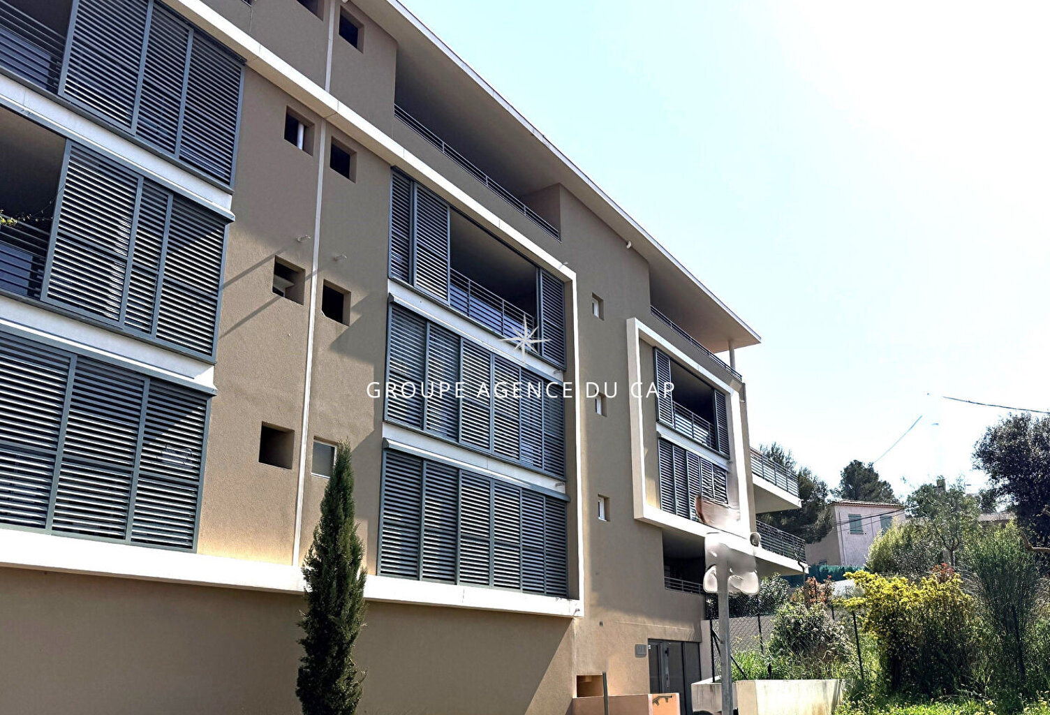 Appartement récent Fréjus  2 pièces terrasse et Garage — photo 1