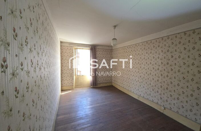 Maison de village avec grange attenante et jardinet - Gros potentiel — photo 5