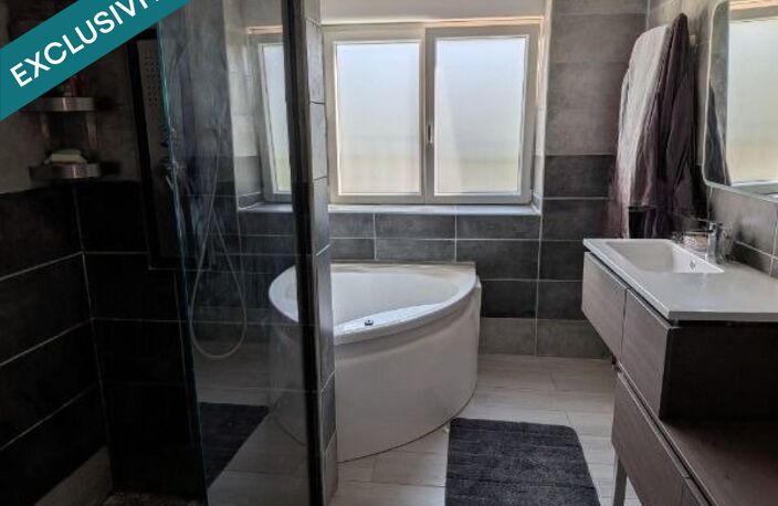Maison rénovée en pierre 4 chambres, grande pièce a vivre  avec cuisine ouverte avec terrain  à ARBOIS (Jura) — photo 5