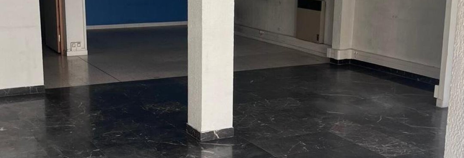 Commerce 4 Pièces 155 m² à louer à Marseille 13 (13013)