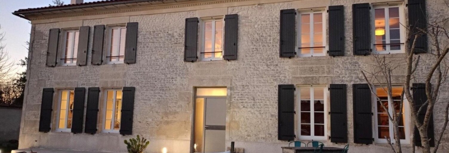 Maison 8 Pièces 240 m² à vendre à Montils (17800)