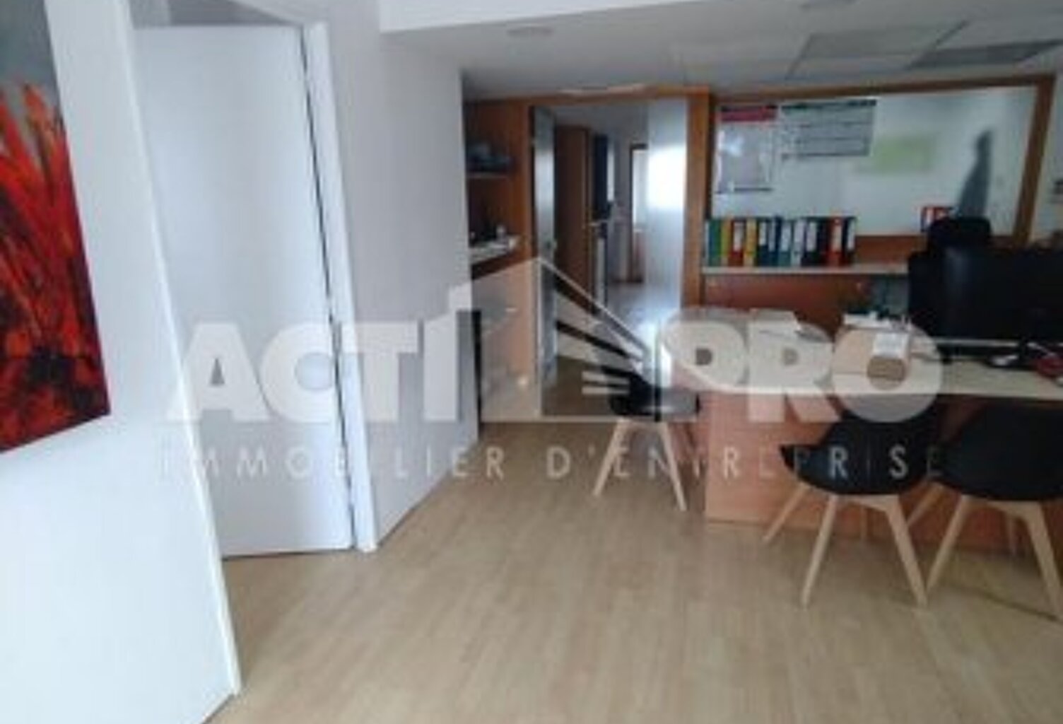 Bureaux à louer — photo 1
