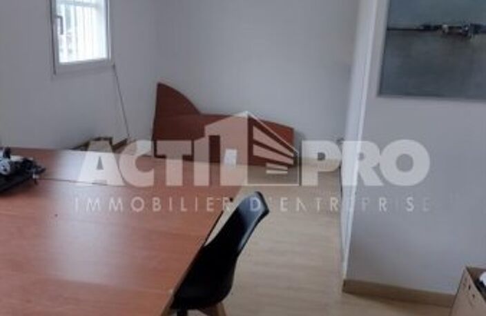 Bureaux à louer — photo 2