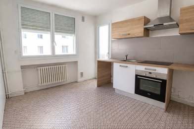 Appartement 3 pièces 715 €