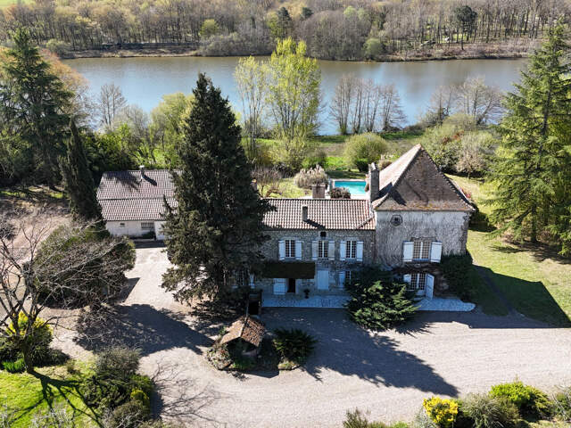 Manoir sur 1Ha — photo du bien