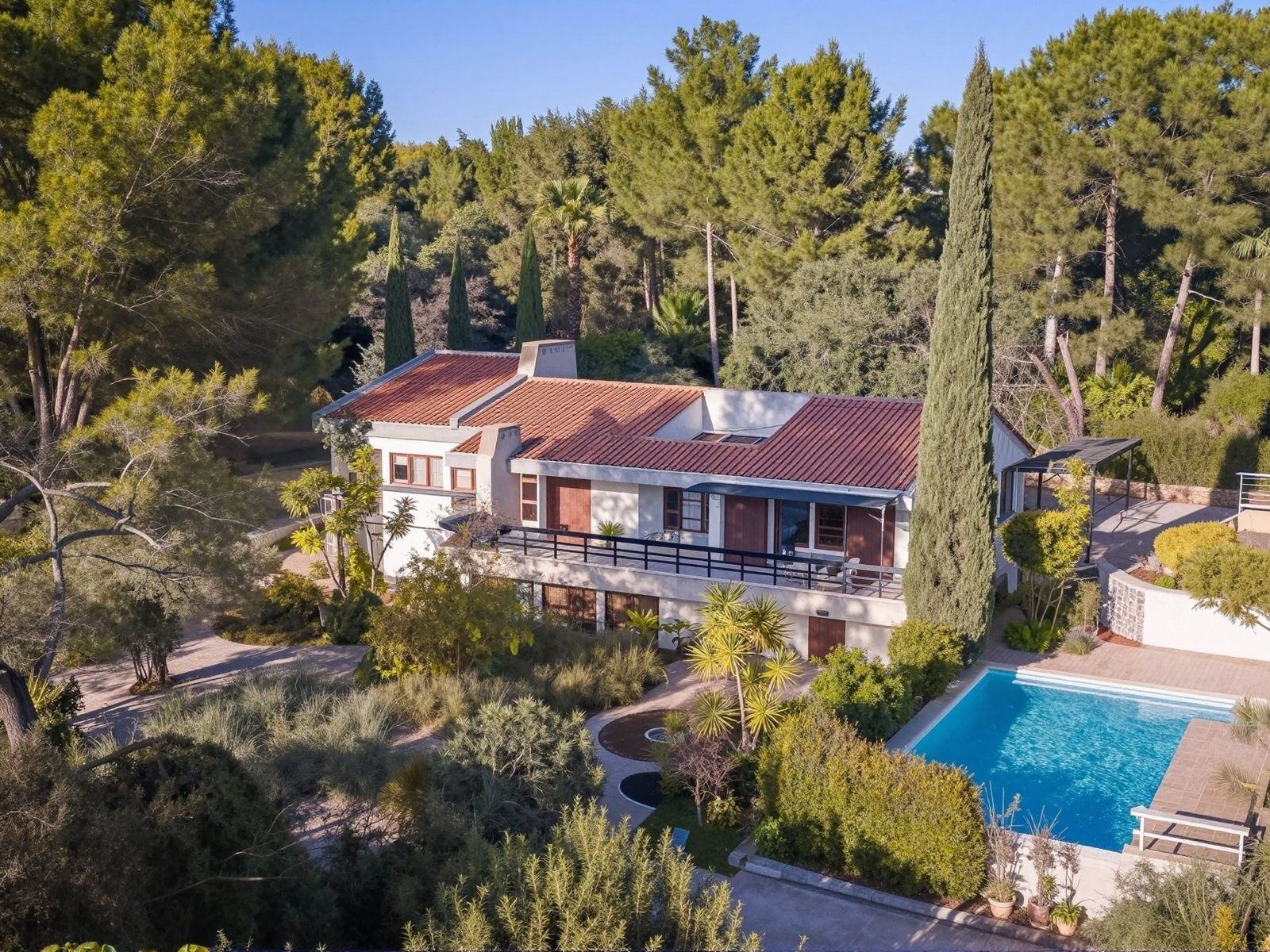 Villa / Maison  T10 à vendre Castellet (Le) 83330