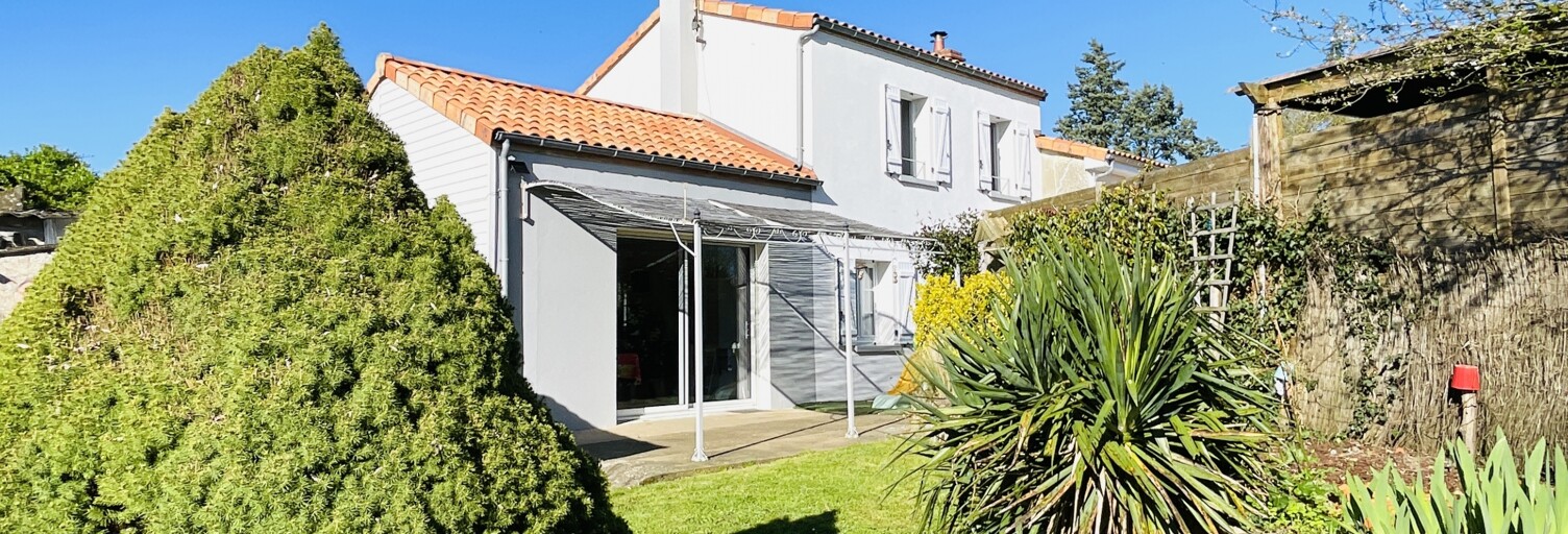 Maison 5 Pièces 111 m² à vendre à Cernusson (49310)