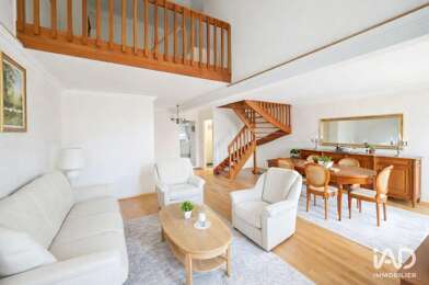Appartement 5 pièces 240700 €